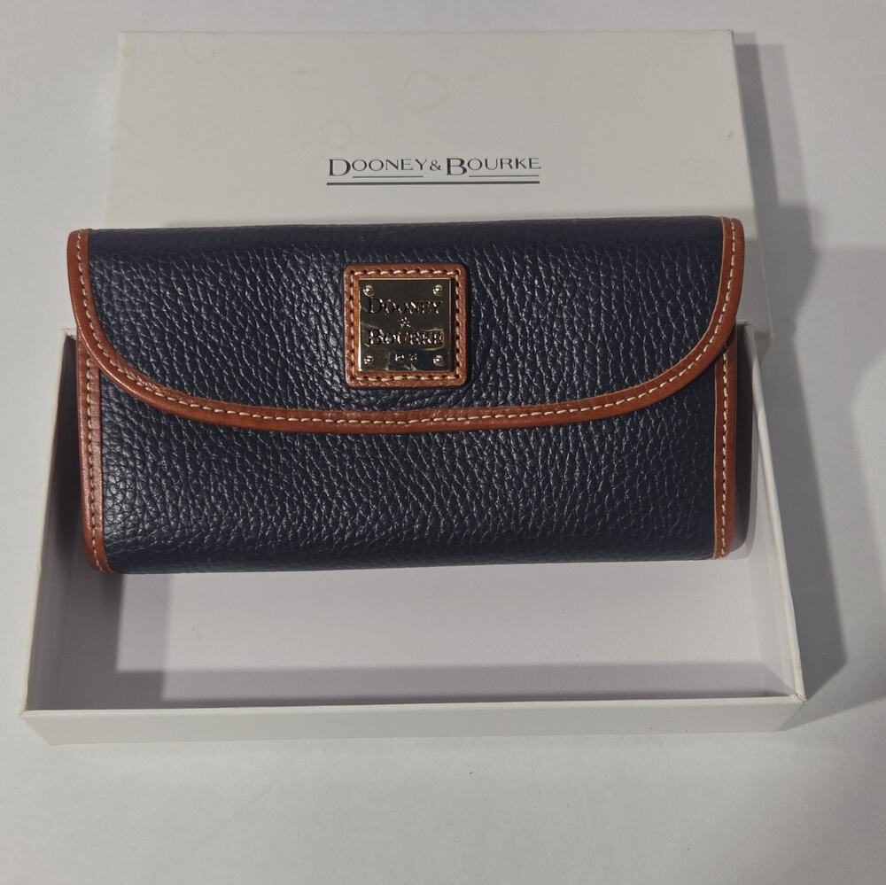 Dooney & Bourke Pebble Grain Continental Clutch Wallet Midnight Blue Color